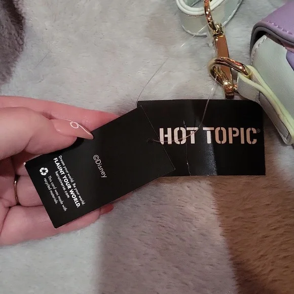 Her Universe Disney Mickey Bag - Picture 9 of 9